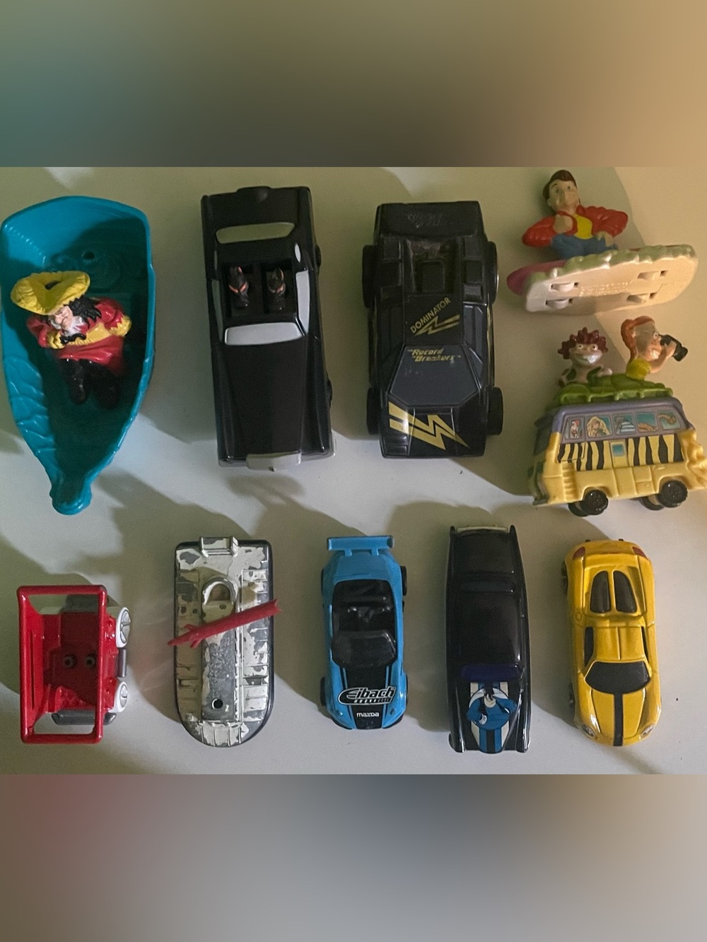 Set of random toys